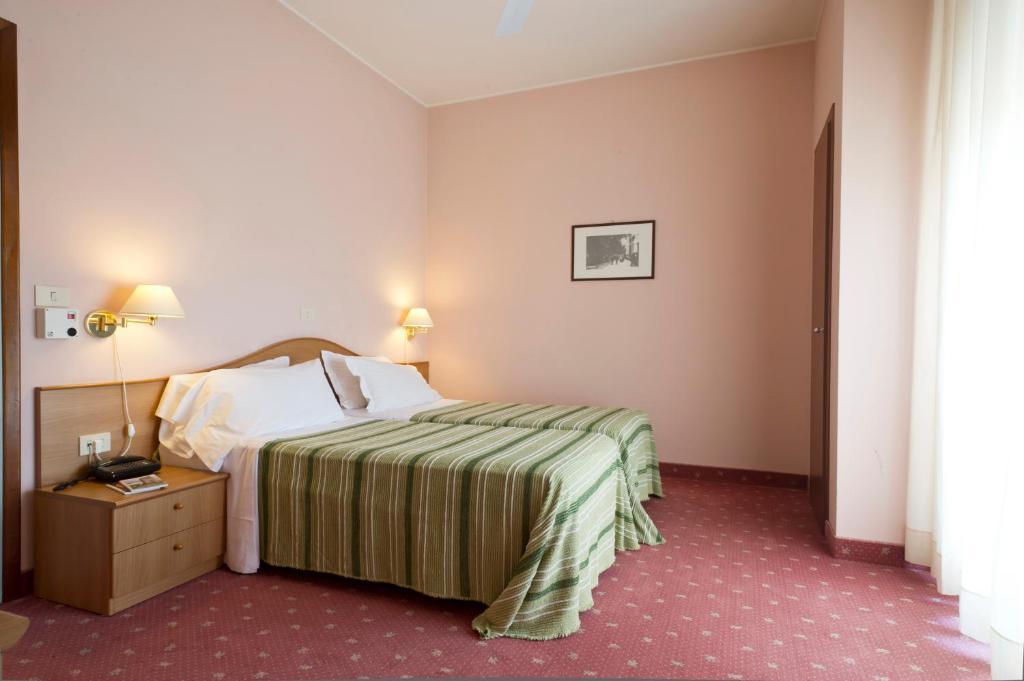 Hotel Gloria Salsomaggiore Terme Room photo